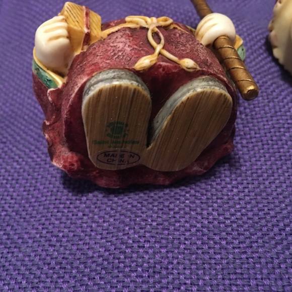 Harmony Kingdom Santa Box with Box and Paperwork! - Picture 5 of 5